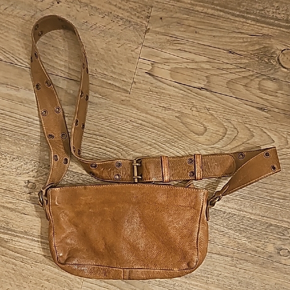 Free People Tan Leather Shoulder Bag - Picture 4 of 8